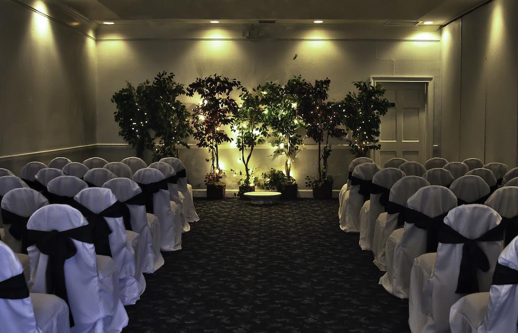 Springfield Hotel And Suites Кингсленд Екстериор снимка