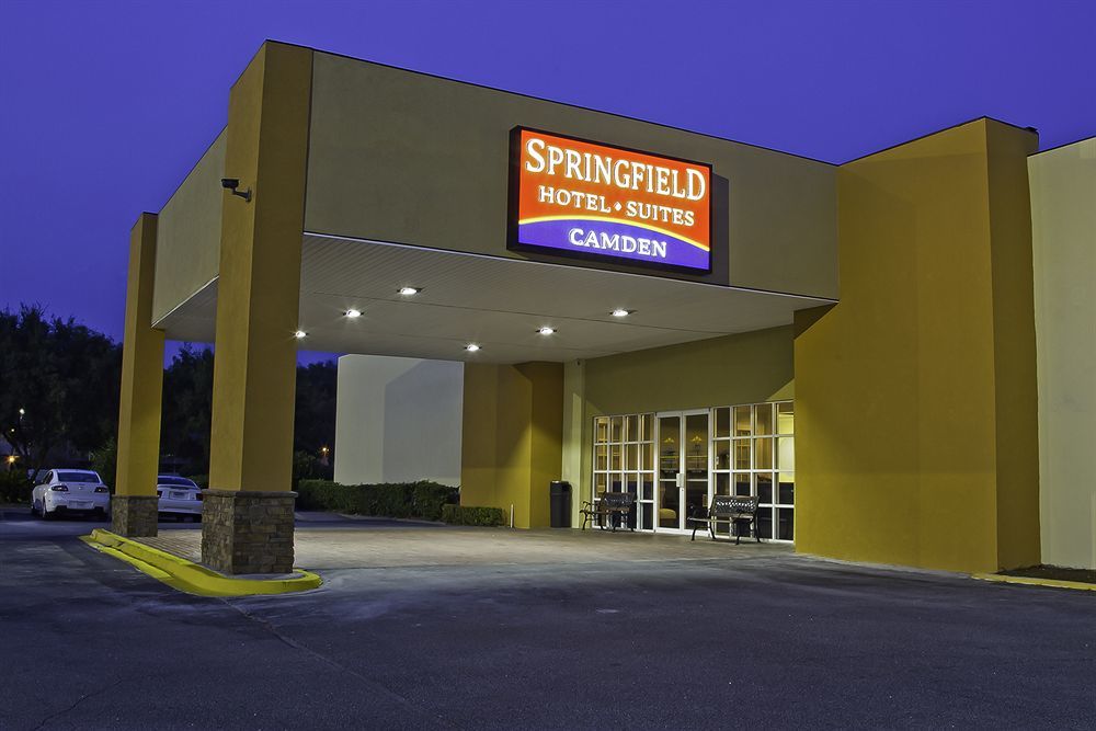 Springfield Hotel And Suites Кингсленд Екстериор снимка